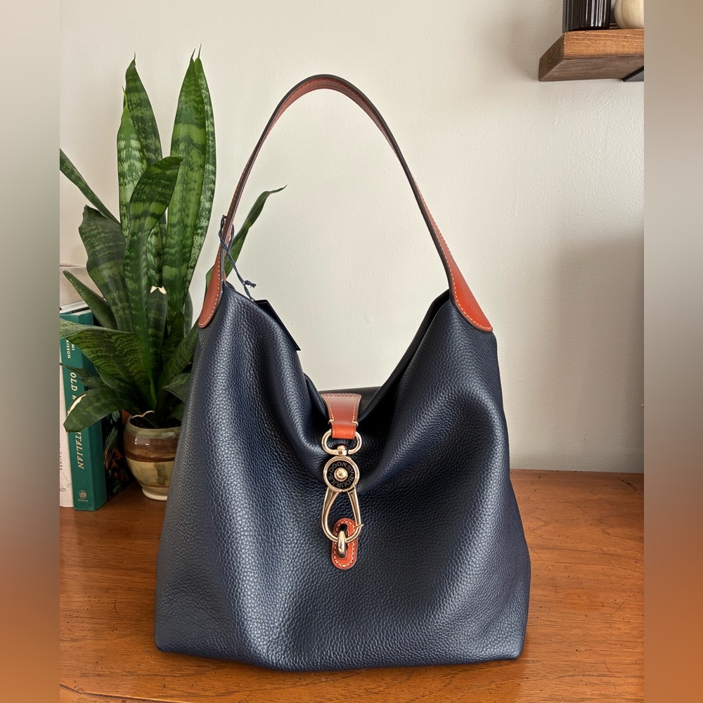 Dooney & Bourke Purse - brand new, never used